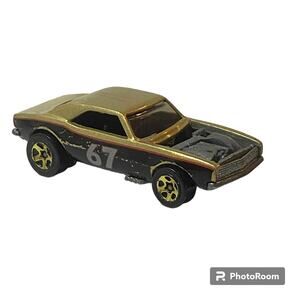 Mattel Hot Wheels 1967 Chevy Camaro Diecast 1982 Gold Black Cars of the Decade